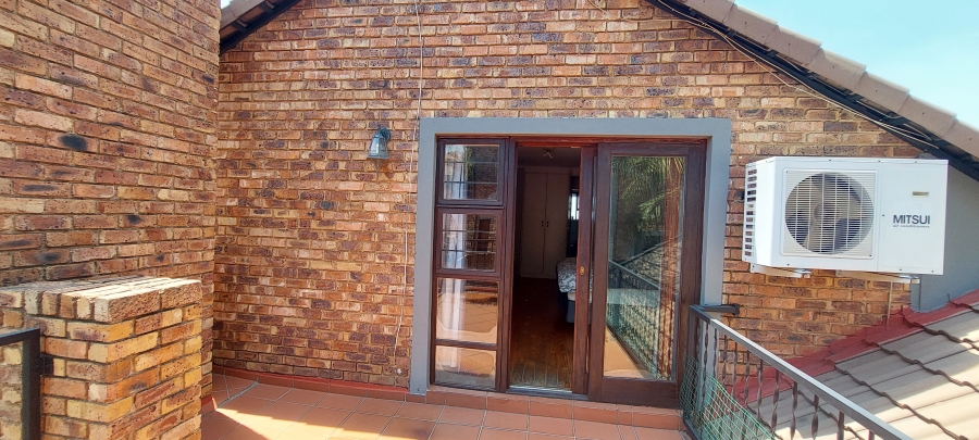 To Let 4 Bedroom Property for Rent in Meyersdal Gauteng