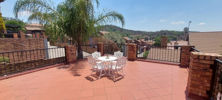 To Let 4 Bedroom Property for Rent in Meyersdal Gauteng