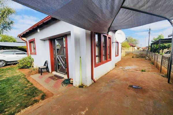 2 Bedroom Property for Sale in The Orchards Gauteng