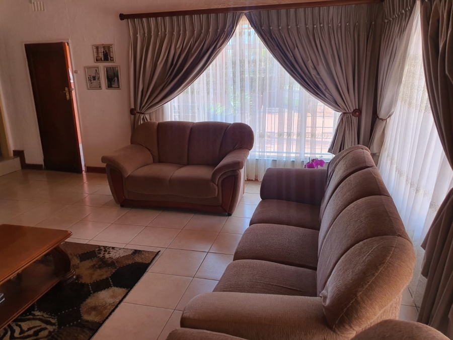 3 Bedroom Property for Sale in Wilro Park Gauteng