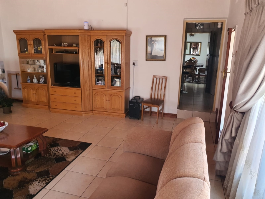 3 Bedroom Property for Sale in Wilro Park Gauteng