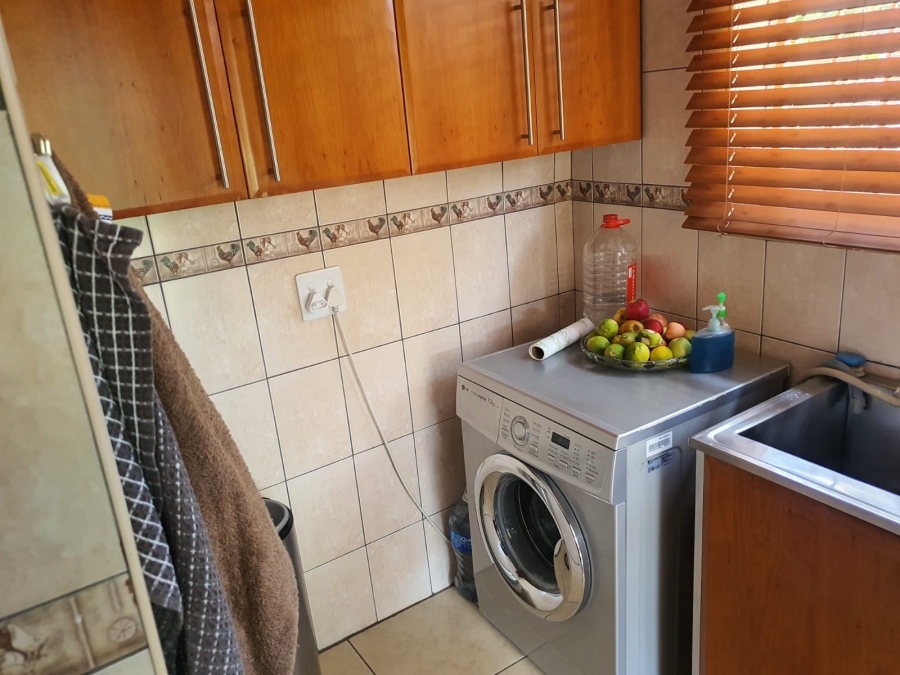 3 Bedroom Property for Sale in Wilro Park Gauteng