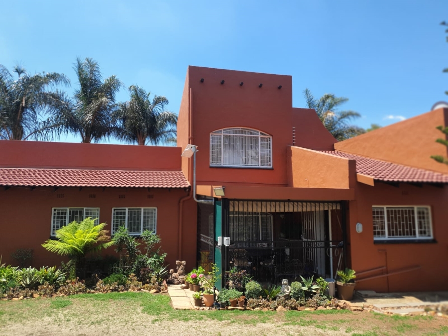 3 Bedroom Property for Sale in Wilro Park Gauteng