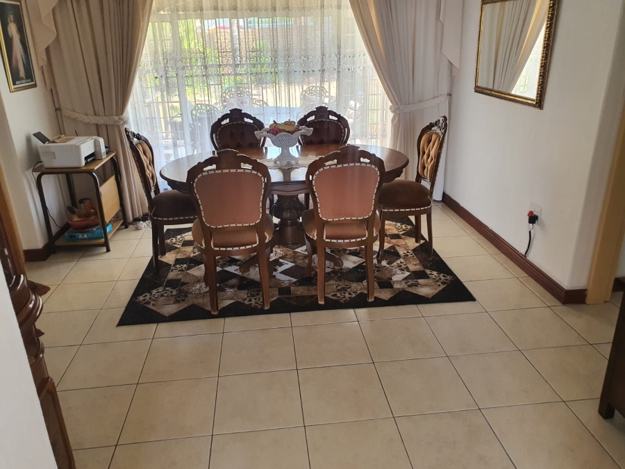 3 Bedroom Property for Sale in Wilro Park Gauteng