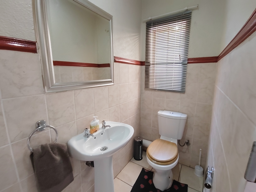 2 Bedroom Property for Sale in Annlin Gauteng