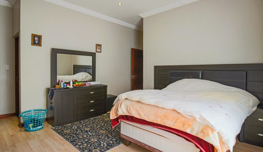 3 Bedroom Property for Sale in Midlands Estate Gauteng