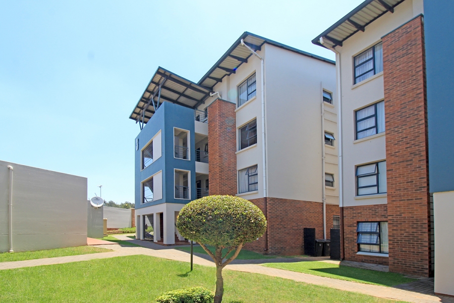 2 Bedroom Property for Sale in Greenstone Hill Gauteng