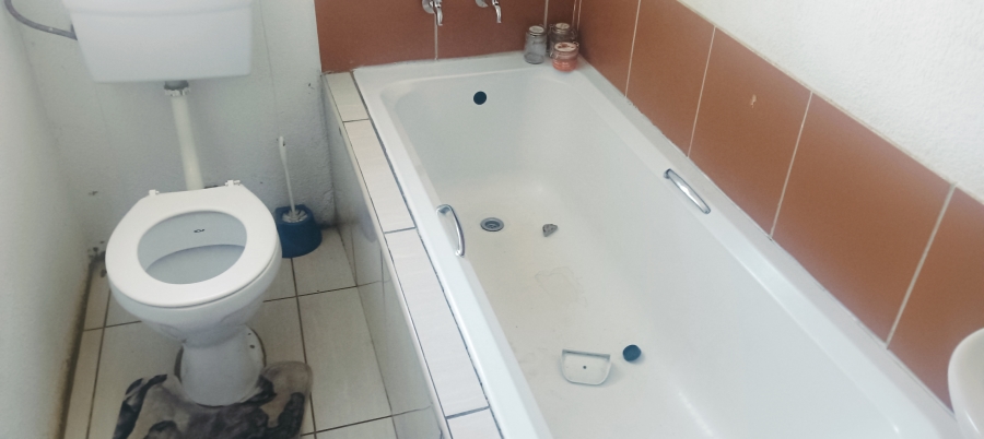 To Let 3 Bedroom Property for Rent in Windmill Park Gauteng