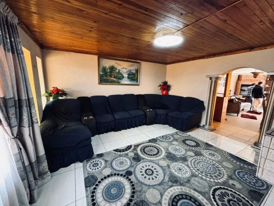 10 Bedroom Property for Sale in Dalpark Gauteng