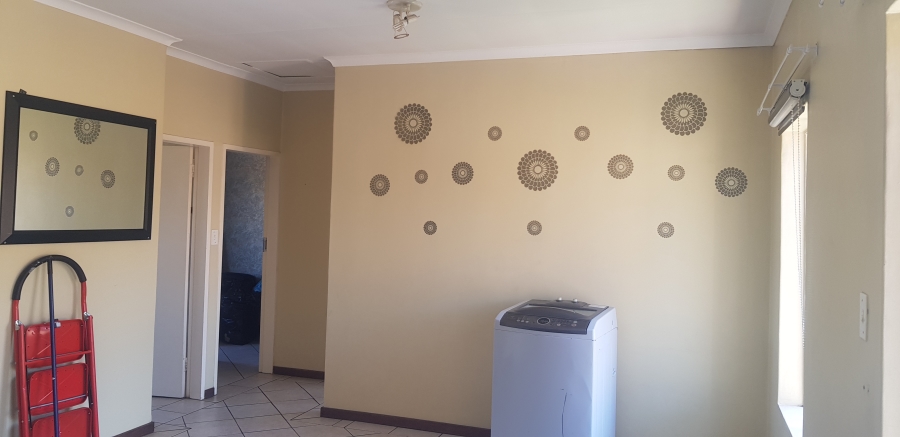 To Let 2 Bedroom Property for Rent in Eco Park Gauteng