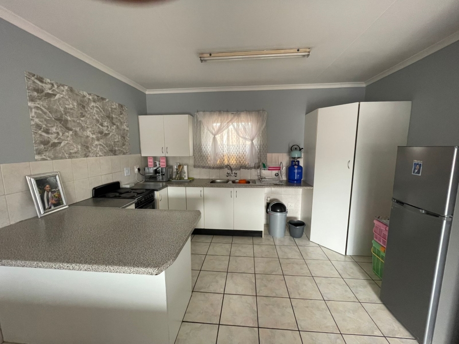 2 Bedroom Property for Sale in Birchleigh Gauteng