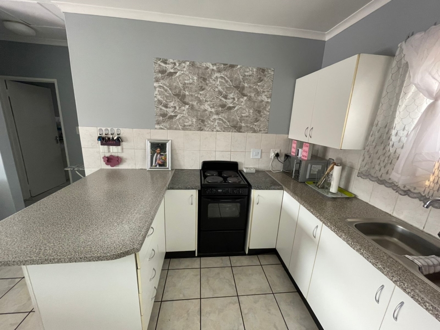 2 Bedroom Property for Sale in Birchleigh Gauteng