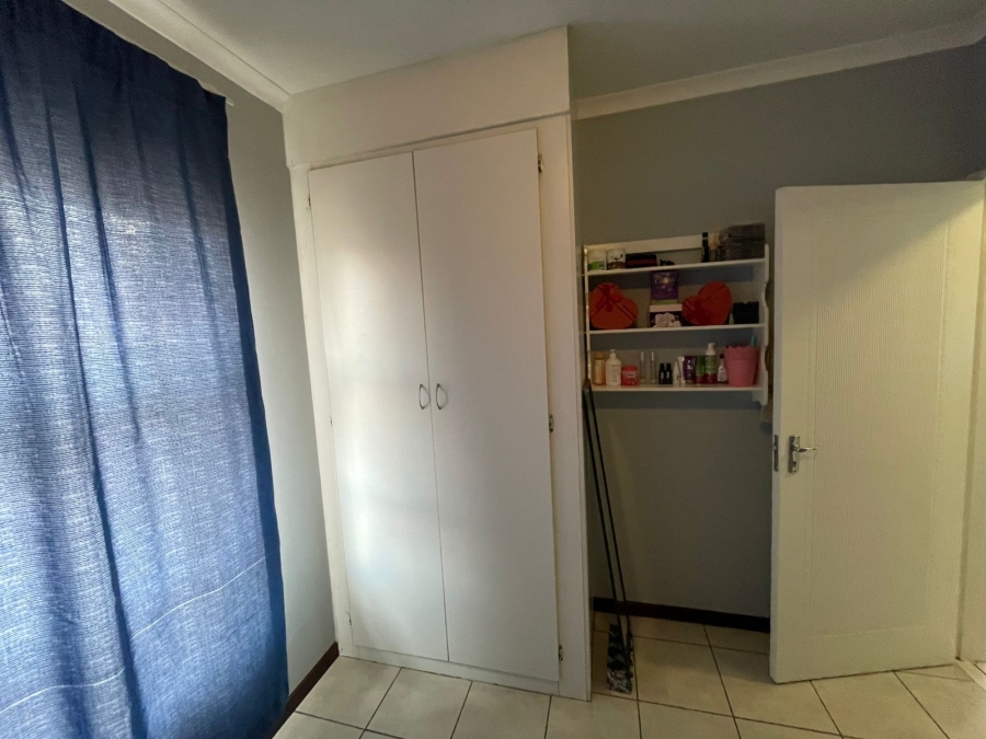 2 Bedroom Property for Sale in Birchleigh Gauteng