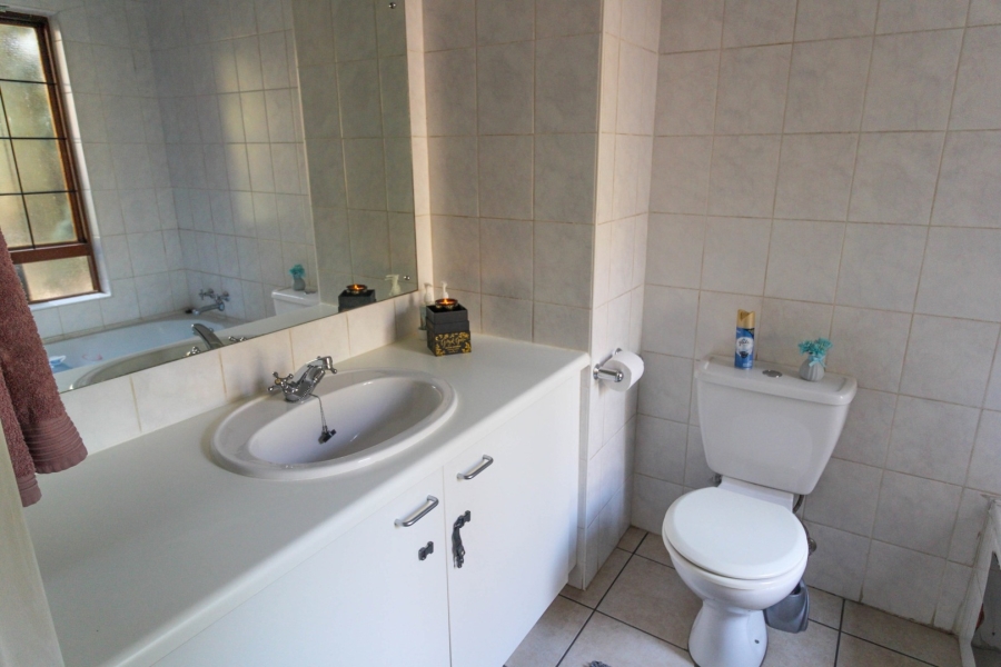 3 Bedroom Property for Sale in Epsom Downs Gauteng