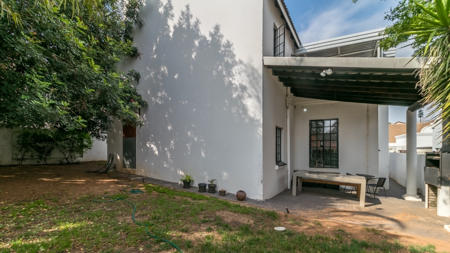 To Let 4 Bedroom Property for Rent in Halfway Gardens Gauteng