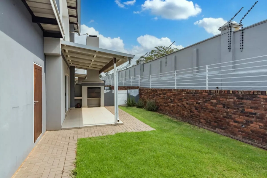 3 Bedroom Property for Sale in Roodepoort Gauteng