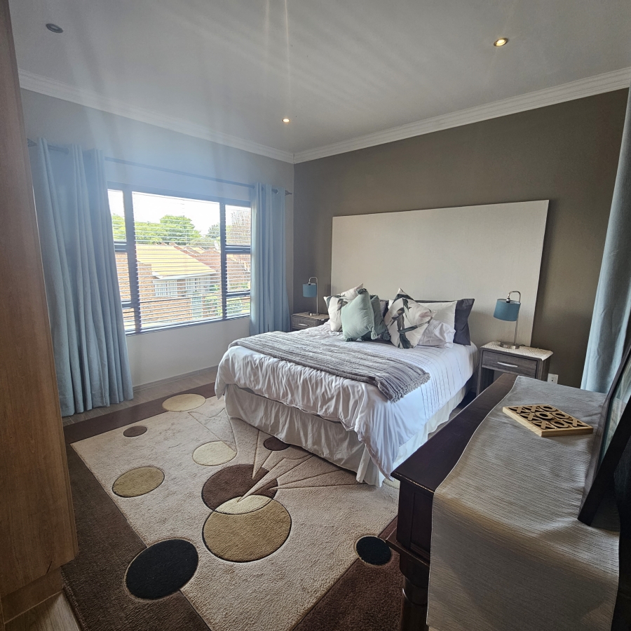 4 Bedroom Property for Sale in Greenstone Hill Gauteng