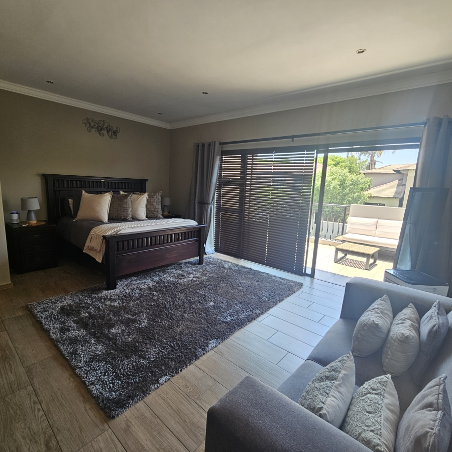 4 Bedroom Property for Sale in Greenstone Hill Gauteng