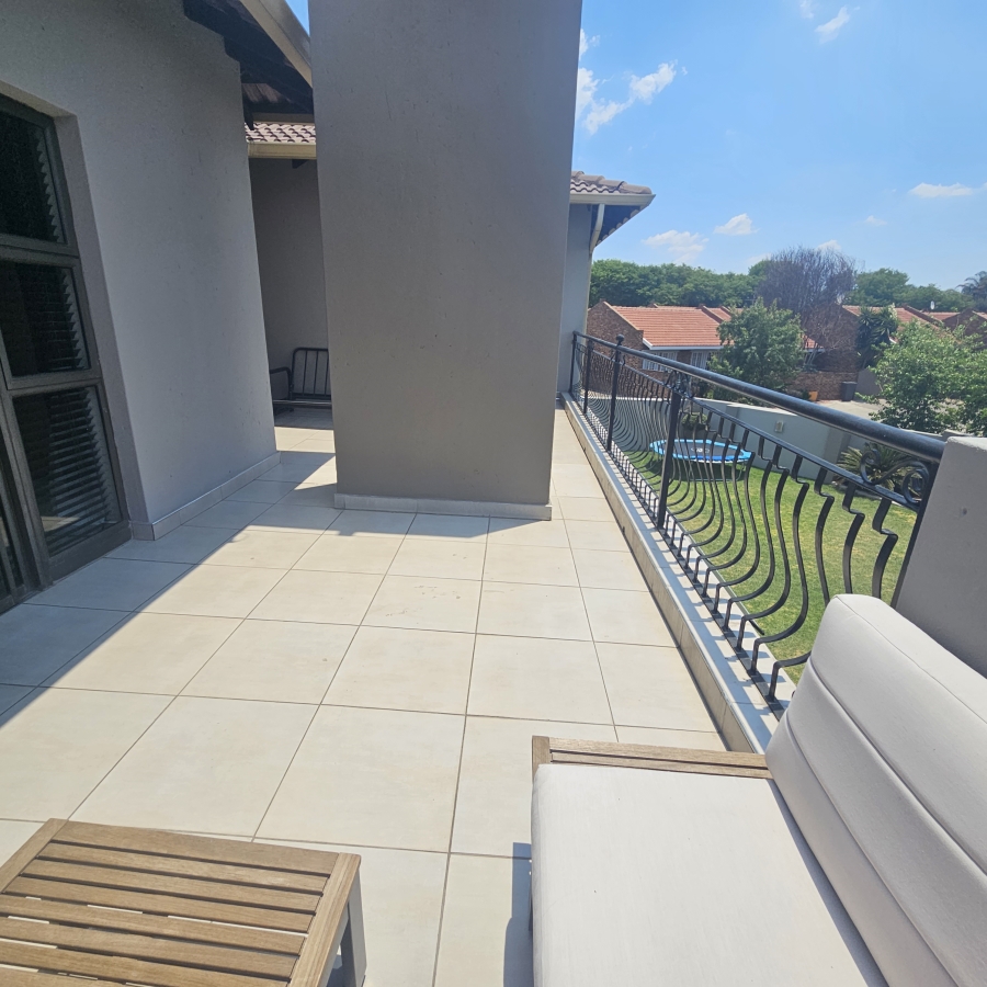 4 Bedroom Property for Sale in Greenstone Hill Gauteng