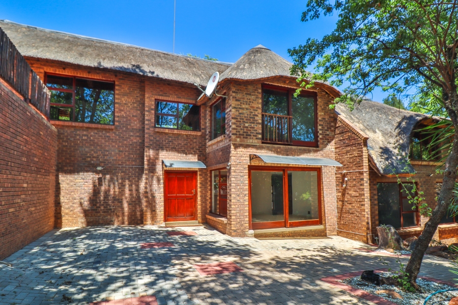 To Let 4 Bedroom Property for Rent in Pretorius Park Gauteng