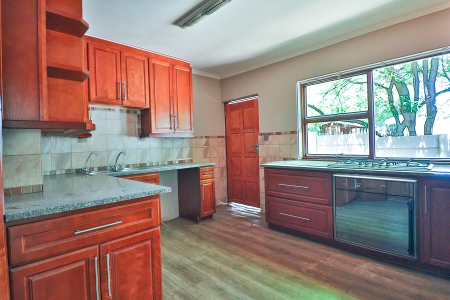 To Let 4 Bedroom Property for Rent in Pretorius Park Gauteng