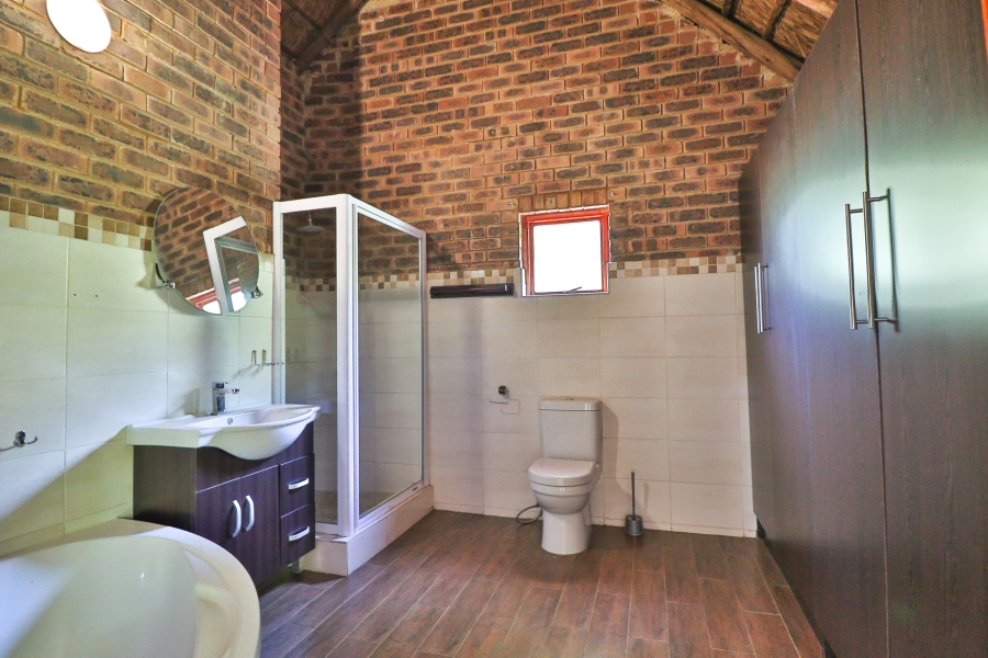 To Let 4 Bedroom Property for Rent in Pretorius Park Gauteng