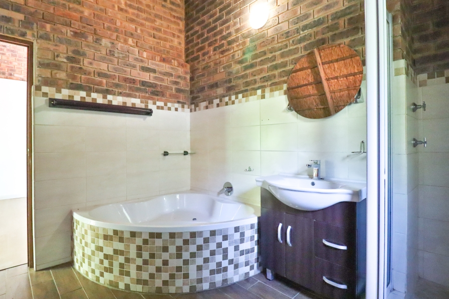 To Let 4 Bedroom Property for Rent in Pretorius Park Gauteng