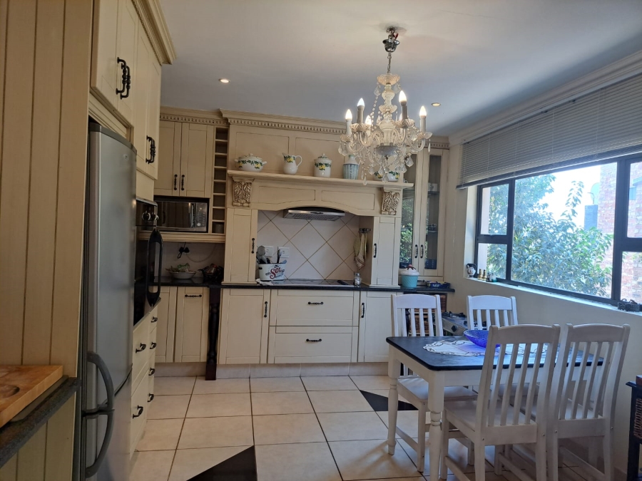 4 Bedroom Property for Sale in Heuningklip Gauteng