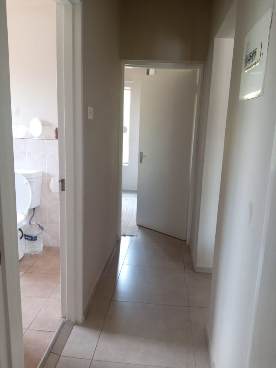 2 Bedroom Property for Sale in Birchleigh Gauteng