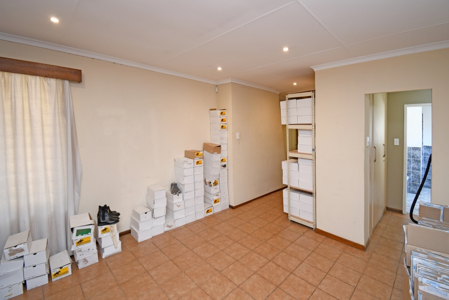 5 Bedroom Property for Sale in Bramley Gauteng