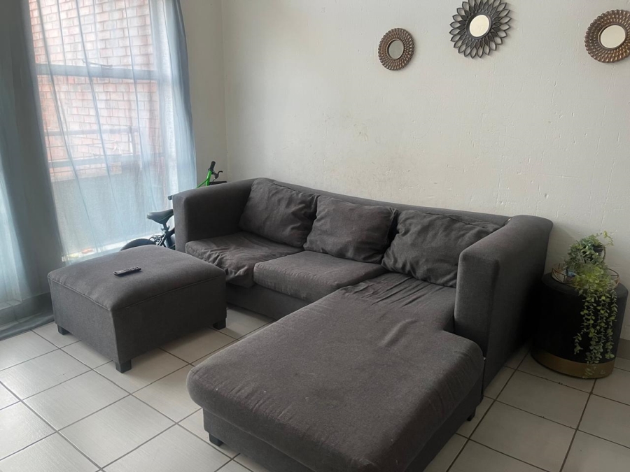 2 Bedroom Property for Sale in Buccleuch Gauteng