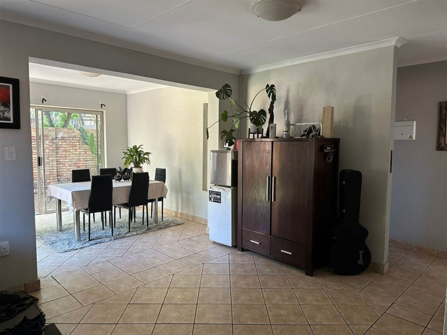 To Let 3 Bedroom Property for Rent in Fourways Gauteng