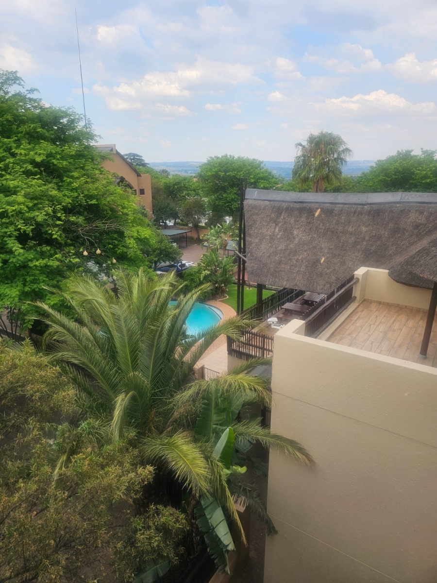 To Let 1 Bedroom Property for Rent in Lonehill Gauteng