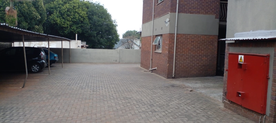 1 Bedroom Property for Sale in Windsor East Gauteng