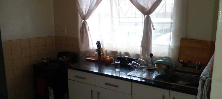 1 Bedroom Property for Sale in Windsor East Gauteng