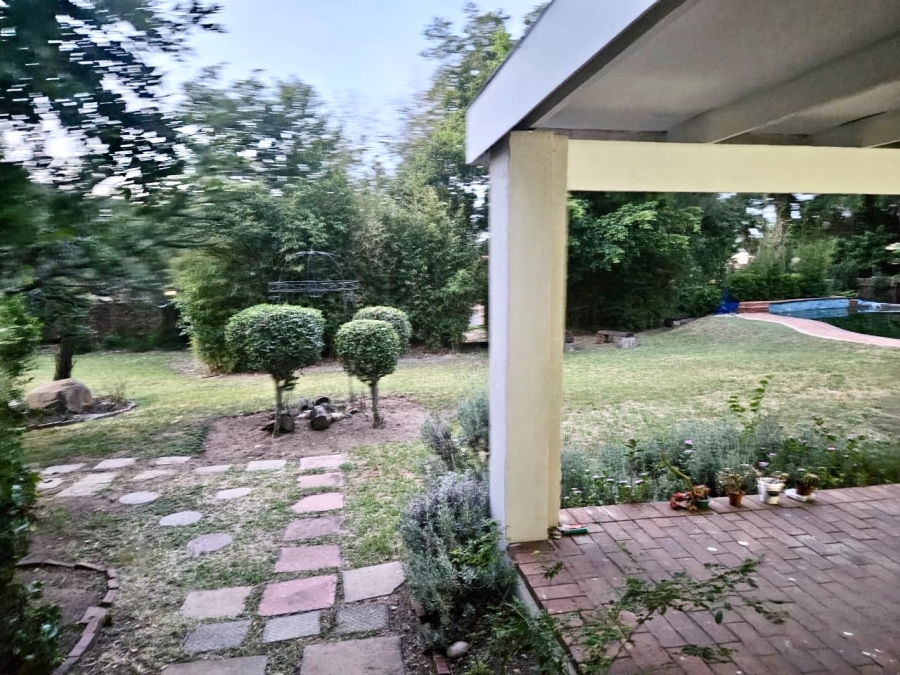 To Let 4 Bedroom Property for Rent in Bryanston West Gauteng