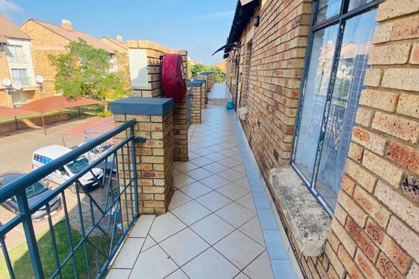 2 Bedroom Property for Sale in Karenpark Gauteng