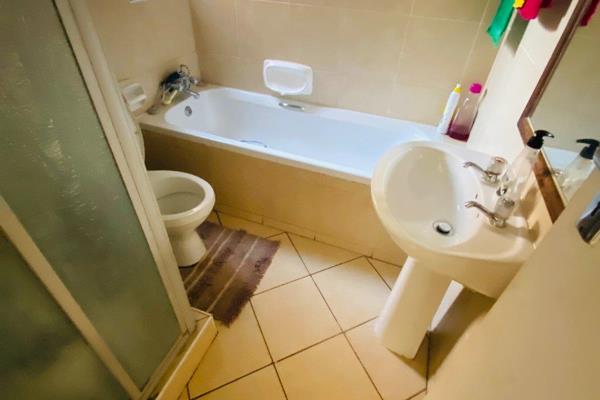 2 Bedroom Property for Sale in Karenpark Gauteng