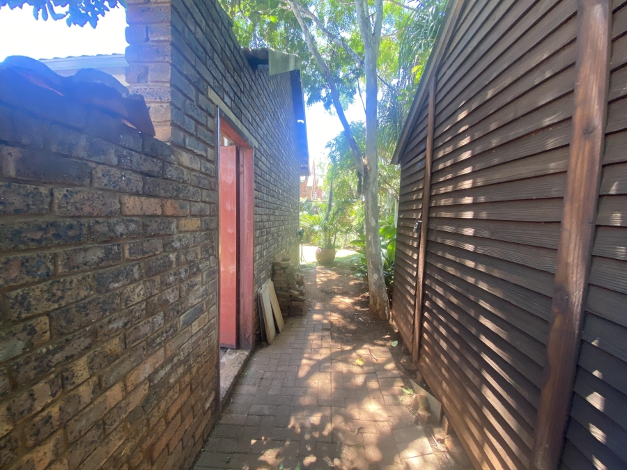 4 Bedroom Property for Sale in Theresa Park Gauteng