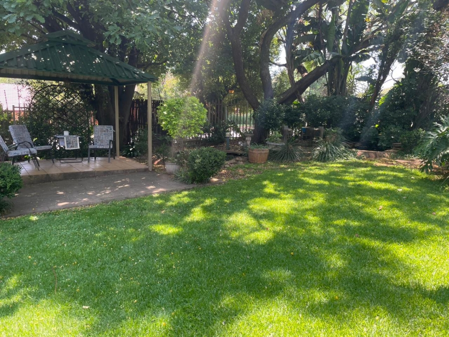 4 Bedroom Property for Sale in Rant En Dal Gauteng