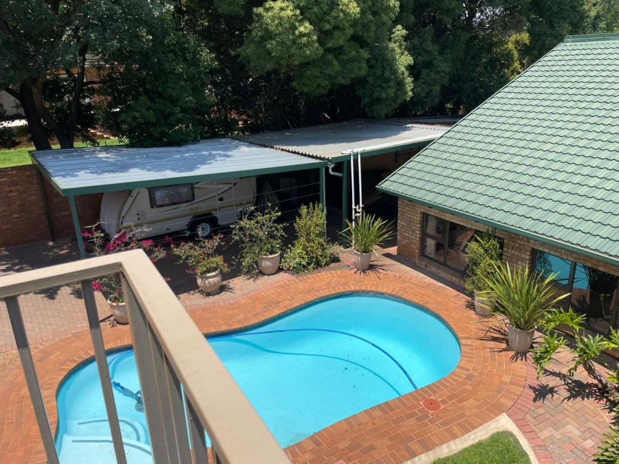 4 Bedroom Property for Sale in Rant En Dal Gauteng