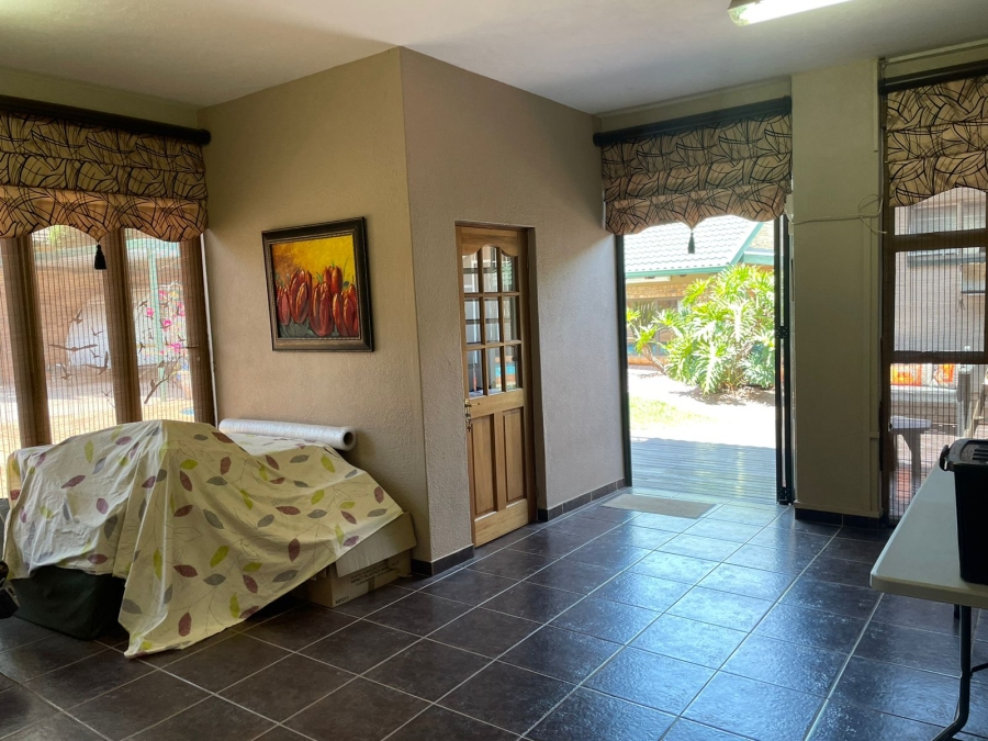 4 Bedroom Property for Sale in Rant En Dal Gauteng