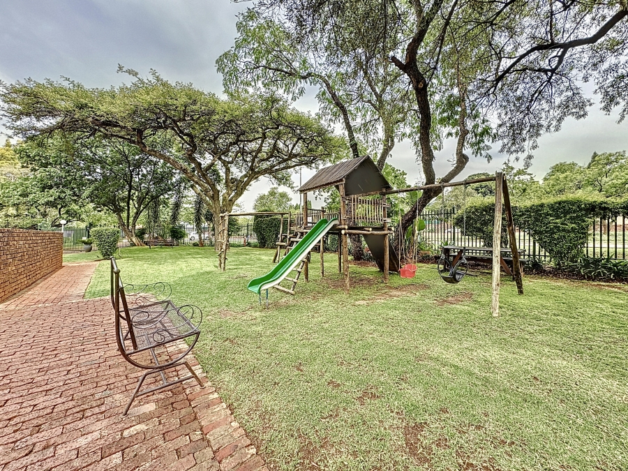 3 Bedroom Property for Sale in Faerie Glen Gauteng