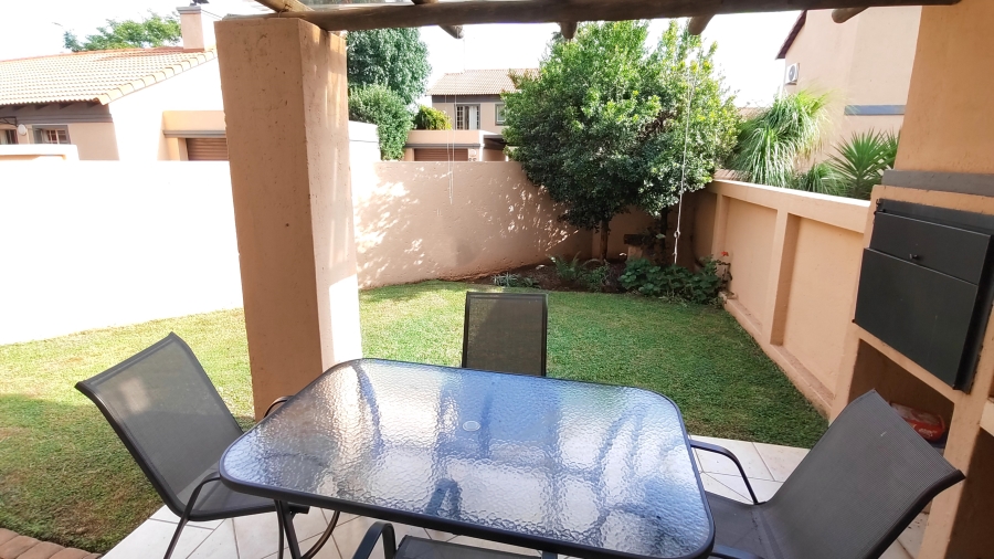 2 Bedroom Property for Sale in Annlin Gauteng