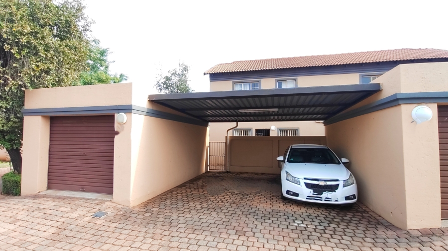 2 Bedroom Property for Sale in Annlin Gauteng