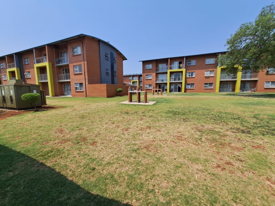 To Let 2 Bedroom Property for Rent in Montana Gauteng