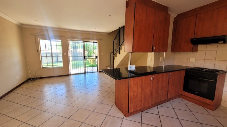 2 Bedroom Property for Sale in Annlin Gauteng