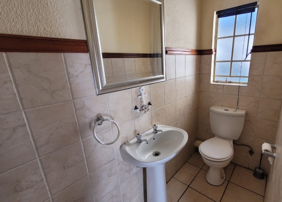 2 Bedroom Property for Sale in Annlin Gauteng