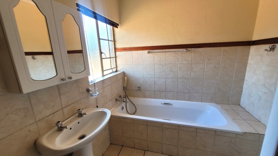 2 Bedroom Property for Sale in Annlin Gauteng