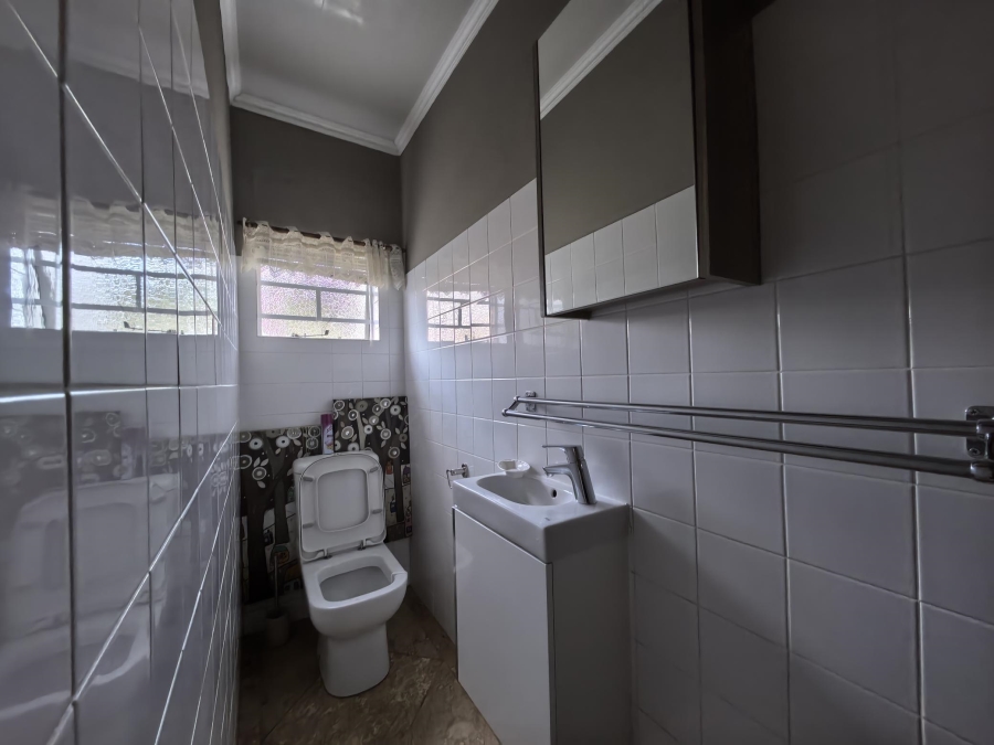 To Let 1 Bedroom Property for Rent in Queenswood Gauteng